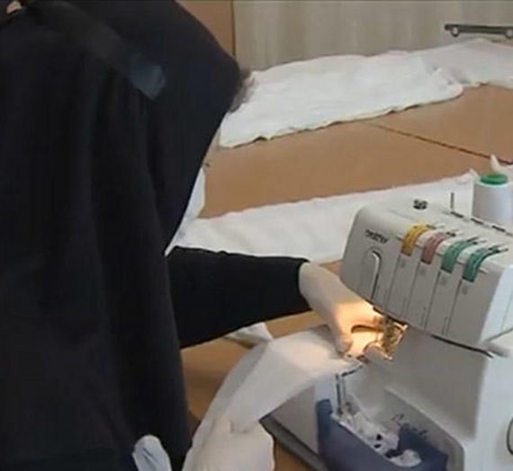 Монастырские швейные мастерские на Украине перепрофилированы на пошив масок для населения.